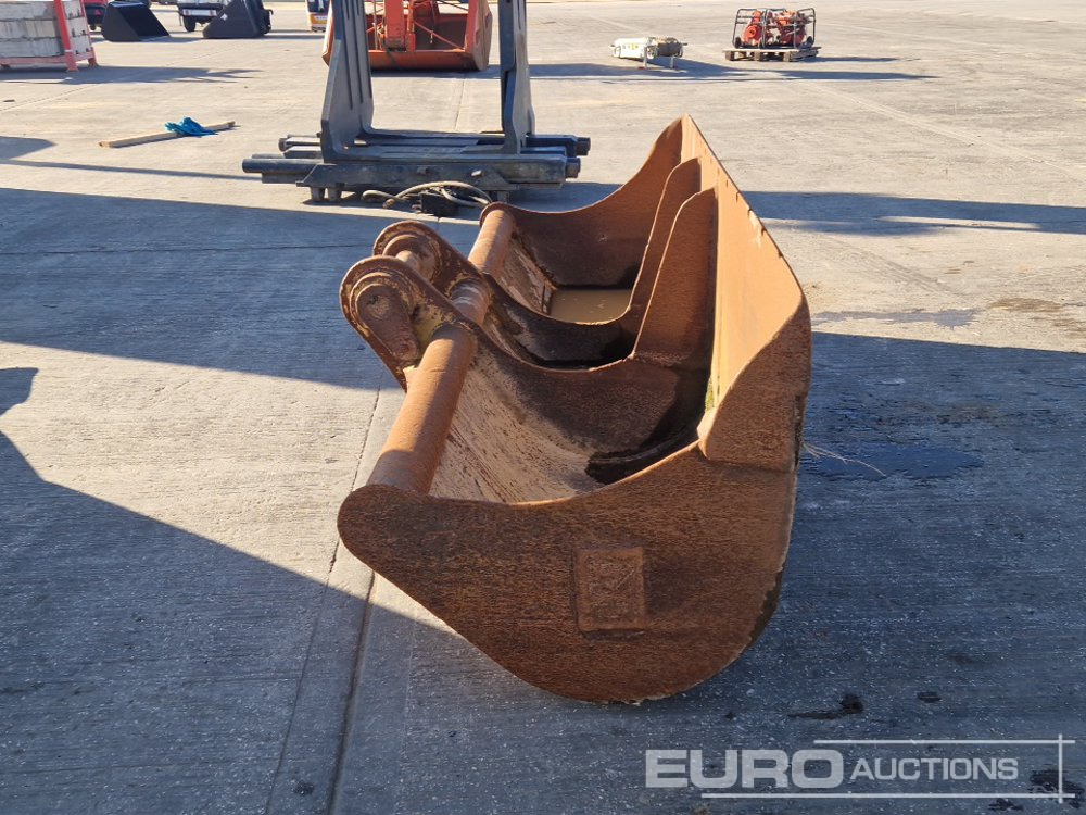 CAT 94" Ditching Bucket 80mm Pin to suit 20 Ton Excavator - Ківш: фото 4 CAT 94" Ditching Bucket 80mm Pin to suit 20 Ton Excavator - Ківш: фото 4