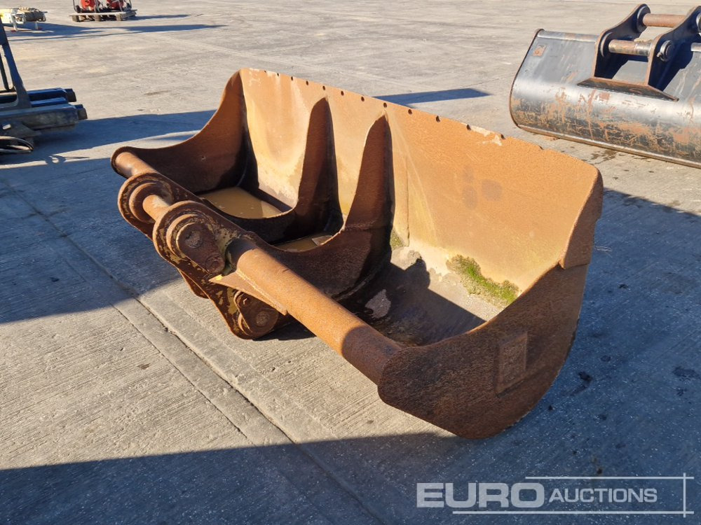 CAT 94" Ditching Bucket 80mm Pin to suit 20 Ton Excavator - Ківш: фото 3 CAT 94" Ditching Bucket 80mm Pin to suit 20 Ton Excavator - Ківш: фото 3
