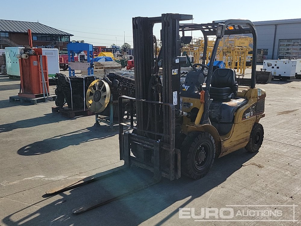 Caterpillar GP25N - Навантажувач вилковий: фото 1 Caterpillar GP25N - Навантажувач вилковий: фото 1