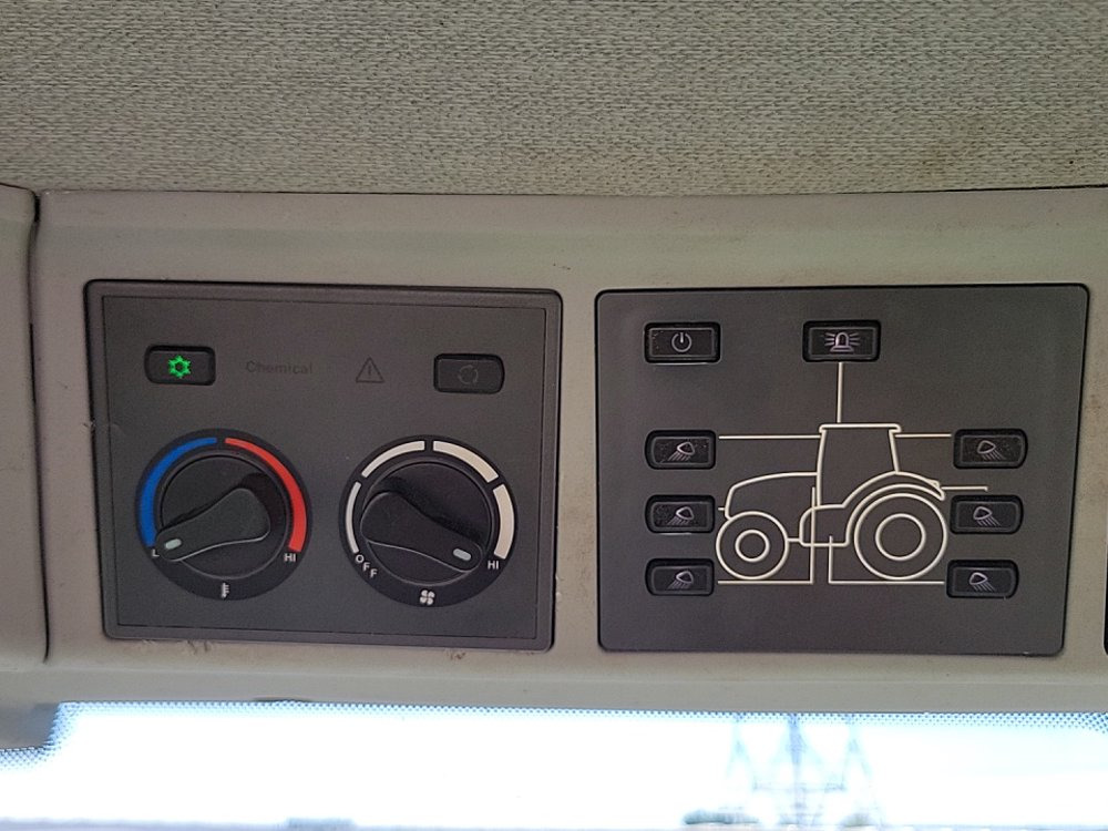 Трактор Claas 620 ARION: фото 33