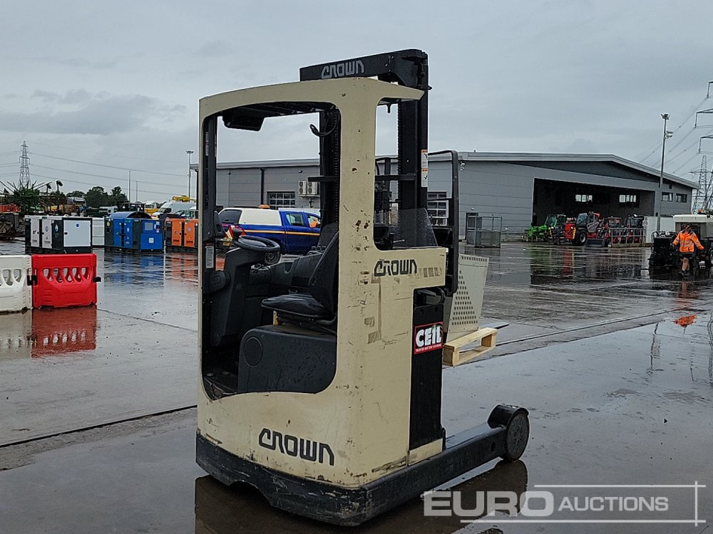 Crown ESR3000 - Навантажувач вилковий: фото 5 Crown ESR3000 - Навантажувач вилковий: фото 5