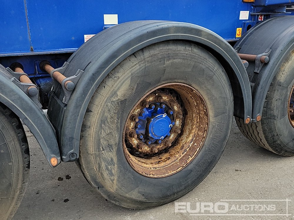 Бортовий напівпричіп/ Платформа Dennison Trailers Tri Axle Skelton Trailer, Lift Axle: фото 10