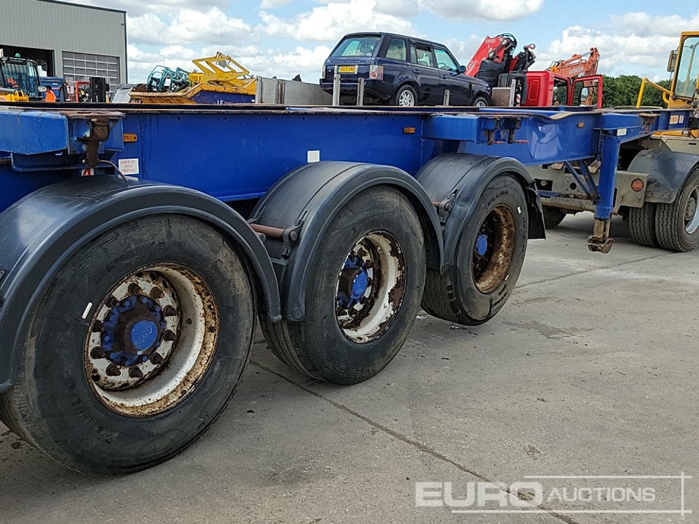 Бортовий напівпричіп/ Платформа Dennison Trailers Tri Axle Skelton Trailer, Lift Axle: фото 19