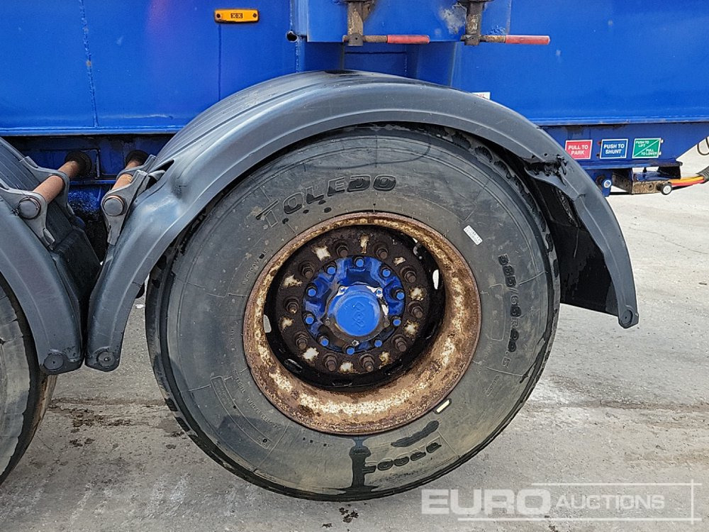 Бортовий напівпричіп/ Платформа Dennison Trailers Tri Axle Skelton Trailer, Lift Axle: фото 14
