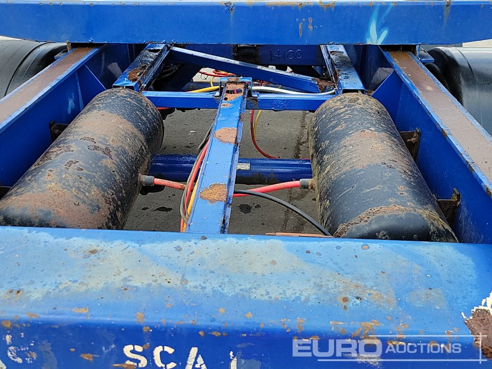Бортовий напівпричіп/ Платформа Dennison Trailers Tri Axle Skelton Trailer, Lift Axle: фото 16