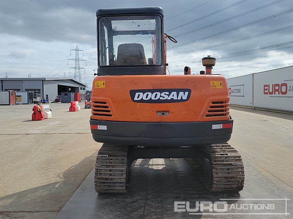 Doosan DH55-V - Міні-екскаватор: фото 4 Doosan DH55-V - Міні-екскаватор: фото 4