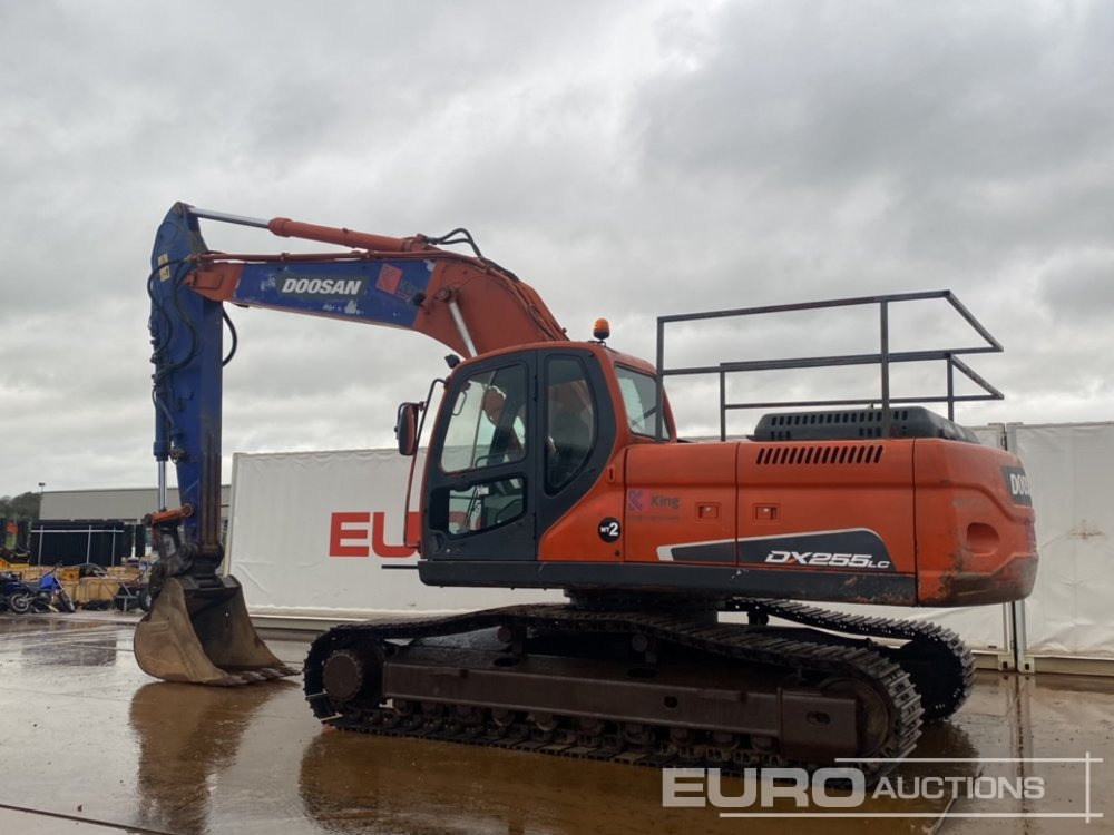 Doosan DX255LC - Гусеничний екскаватор: фото 3 Doosan DX255LC - Гусеничний екскаватор: фото 3