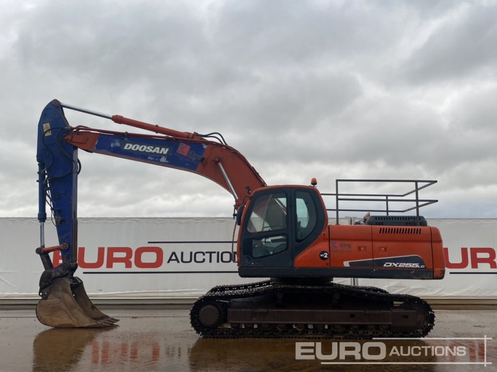 Doosan DX255LC - Гусеничний екскаватор: фото 2 Doosan DX255LC - Гусеничний екскаватор: фото 2