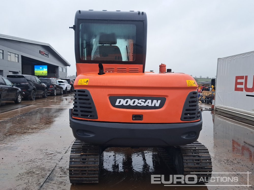 Doosan DX60 - Міні-екскаватор: фото 4 Doosan DX60 - Міні-екскаватор: фото 4
