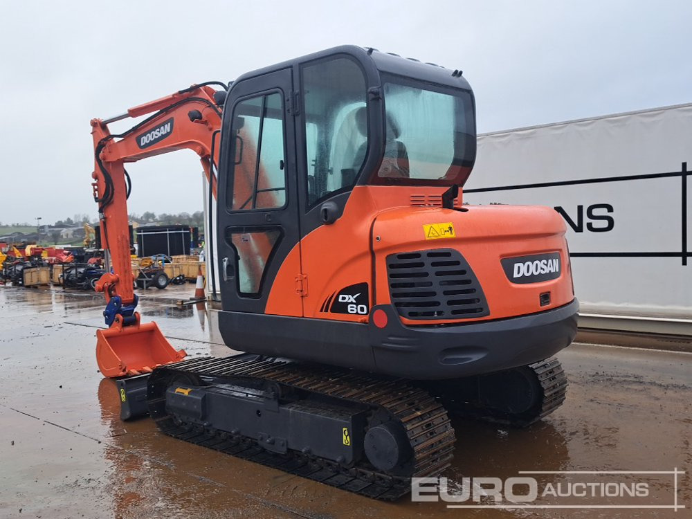 Doosan DX60 - Міні-екскаватор: фото 3 Doosan DX60 - Міні-екскаватор: фото 3