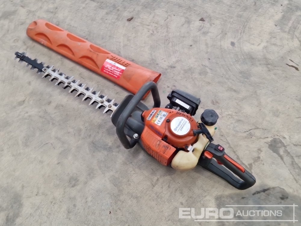 Husqvarna 226HD60S Petrol Hedge Trimmer - Будівельне обладнання: фото 3 Husqvarna 226HD60S Petrol Hedge Trimmer - Будівельне обладнання: фото 3