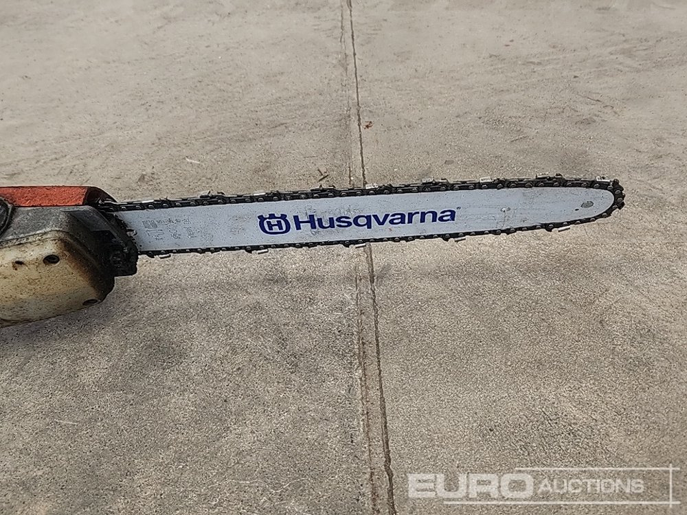 Husqvarna Petrol Pole Chainsaw - Обладнання для гаражів/ Майстерень: фото 5 Husqvarna Petrol Pole Chainsaw - Обладнання для гаражів/ Майстерень: фото 5