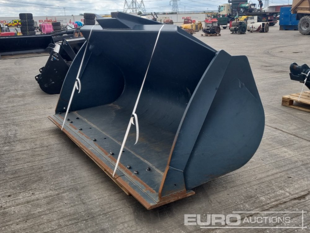 Hyundai 104" Loading Bucket to suit Hyundai HL940 Wheeled Loader - Ківш: фото 1 Hyundai 104" Loading Bucket to suit Hyundai HL940 Wheeled Loader - Ківш: фото 1