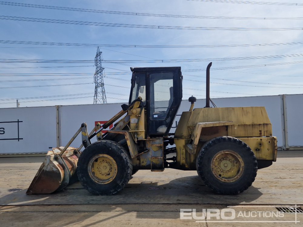 JCB 420 - Колісний навантажувач: фото 2 JCB 420 - Колісний навантажувач: фото 2