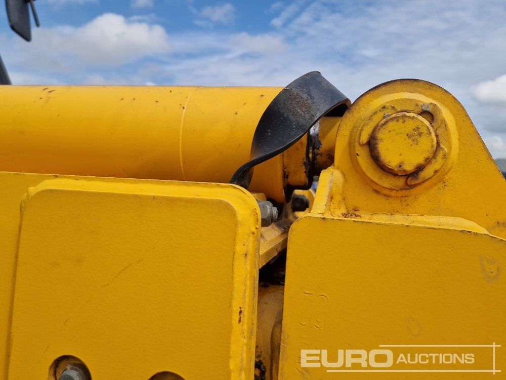 Навантажувач телескопічний JCB 533-105: фото 24