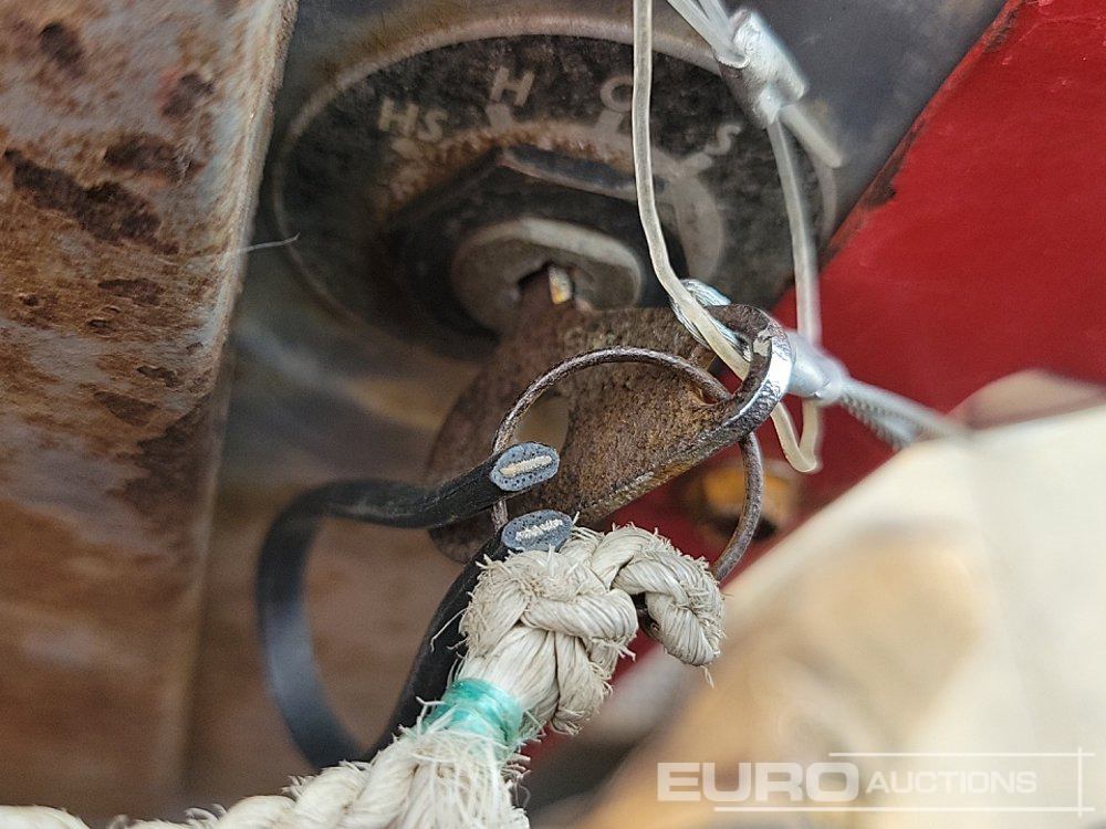 Трактор Massey Ferguson MF185: фото 39