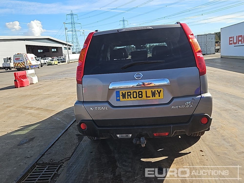 Nissan X-Trail - Позашляховик: фото 4 Nissan X-Trail - Позашляховик: фото 4