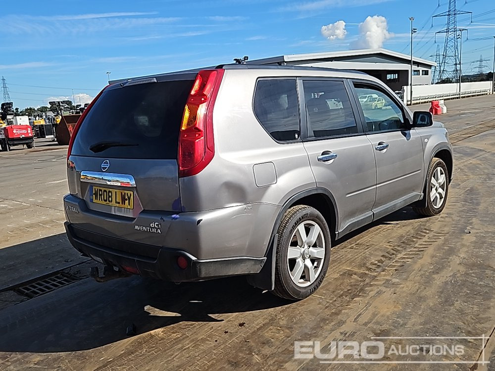 Nissan X-Trail - Позашляховик: фото 5 Nissan X-Trail - Позашляховик: фото 5
