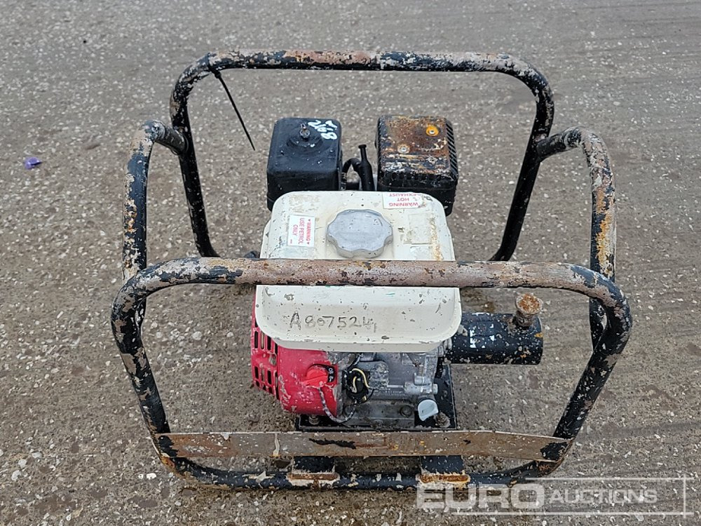 Poker Drive Unit, Honda Petrol Engine - Асфальтоукладальна машина: фото 2 Poker Drive Unit, Honda Petrol Engine - Асфальтоукладальна машина: фото 2