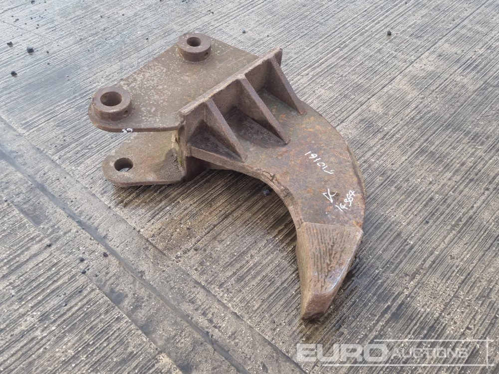 Ripper 50mm Pin to suit 6-8 Ton Excavator - Ківш: фото 1 Ripper 50mm Pin to suit 6-8 Ton Excavator - Ківш: фото 1