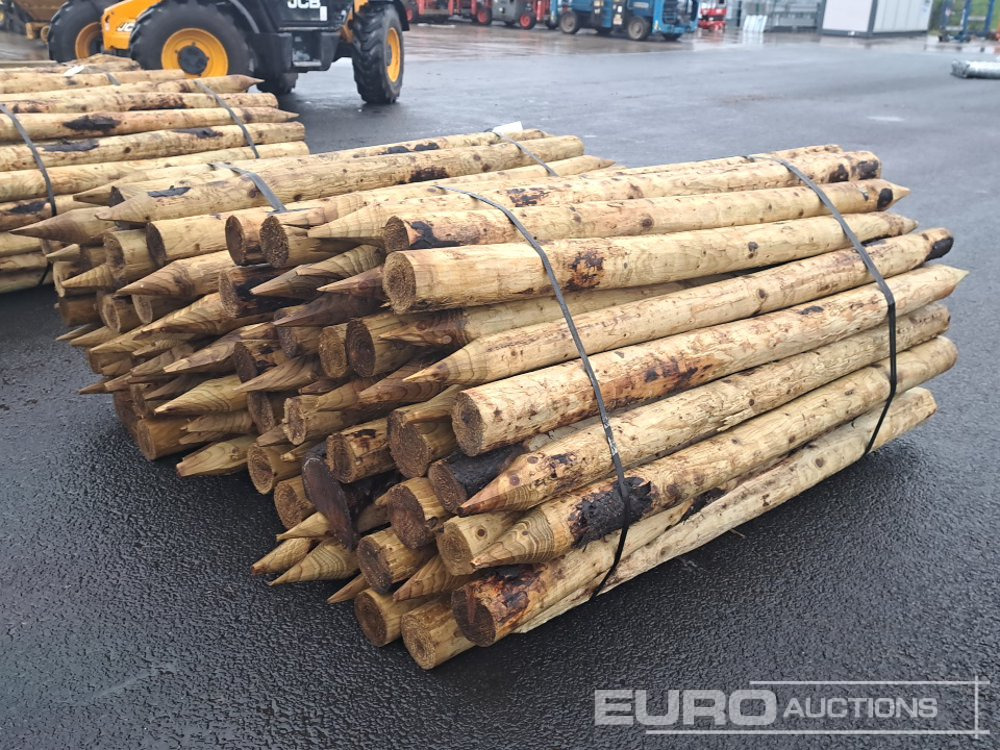 Bundle of Timber Posts (2 of) - Сільськогосподарська техніка: фото 2 Bundle of Timber Posts (2 of) - Сільськогосподарська техніка: фото 2