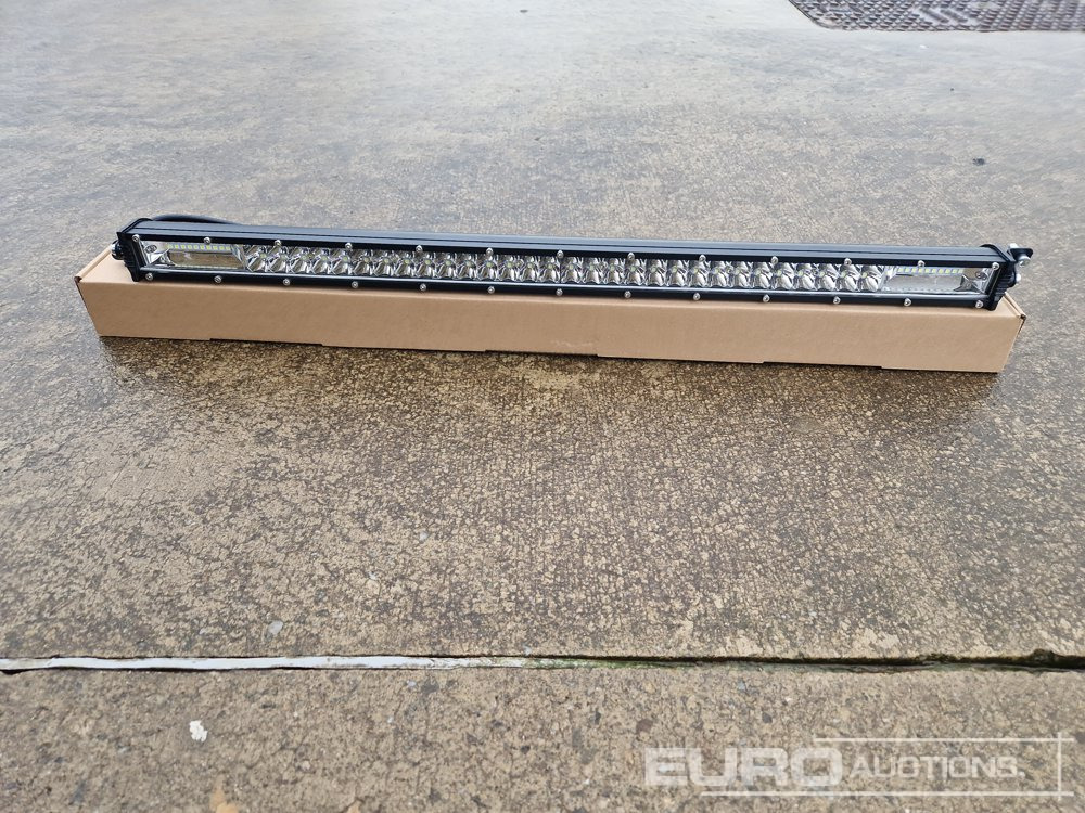 Unused 25" 240W Combo Beam LED Light Bar, Mounting Brackets, IP68 Waterproof - Обладнання для гаражів/ Майстерень: фото 5 Unused 25" 240W Combo Beam LED Light Bar, Mounting Brackets, IP68 Waterproof - Обладнання для гаражів/ Майстерень: фото 5