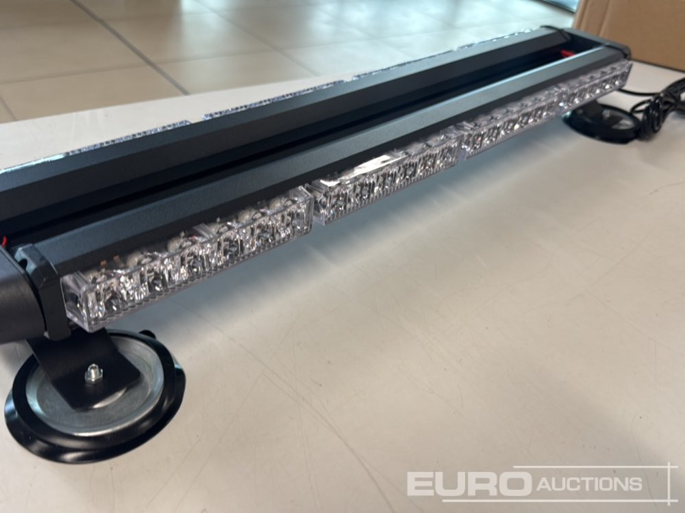 Unused 25" Magnetic Highway Amber Beacon, 12/24V, Mutiple Settings - Будівельне обладнання: фото 5 Unused 25" Magnetic Highway Amber Beacon, 12/24V, Mutiple Settings - Будівельне обладнання: фото 5