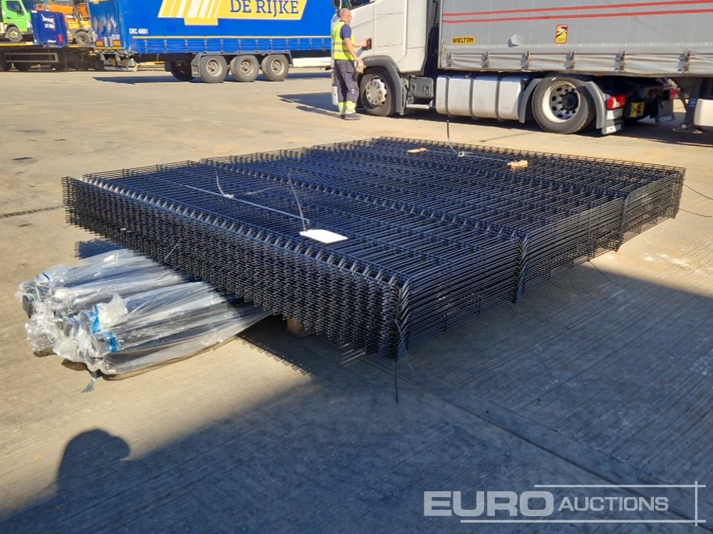 Unused Galvanised & Powder Coated Heavy Duty (5mm) Wire Mesh Fencing, 25 x H2.4m x W2.2m Panels, 26 x 60mm x 60mm x3m Posts, with Fittings (Black) - Будівельне обладнання: фото 1 Unused Galvanised & Powder Coated Heavy Duty (5mm) Wire Mesh Fencing, 25 x H2.4m x W2.2m Panels, 26 x 60mm x 60mm x3m Posts, with Fittings (Black) - Будівельне обладнання: фото 1