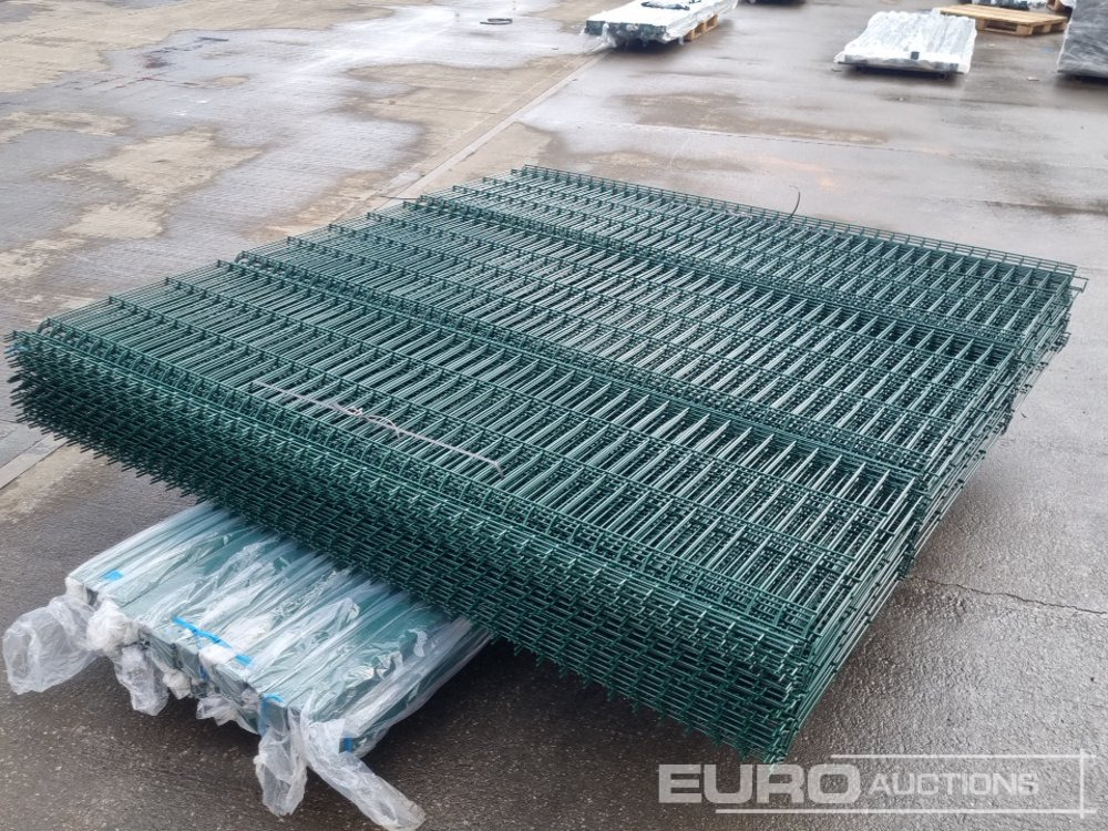 Будівельне обладнання Unused Galvanised & Powder Coated Heavy Duty (5mm) Wire Mesh Fencing, 25 x H2.4m x W2.2m Panels, 26 x 60mm x 60mm x3m Posts, with Fittings (Green): фото 22