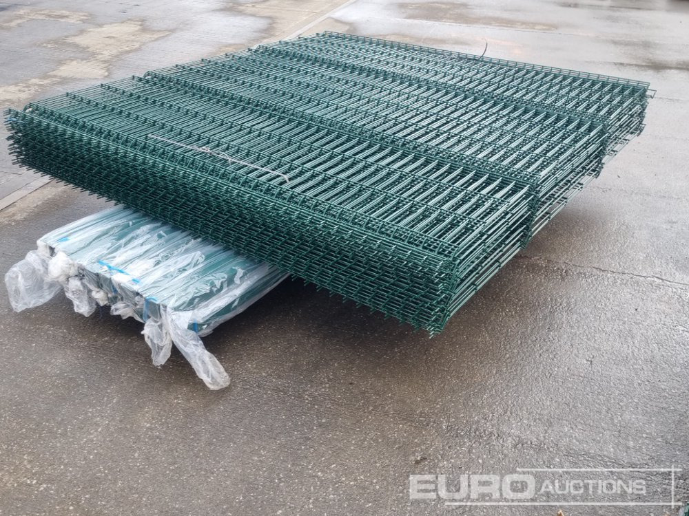 Будівельне обладнання Unused Galvanised & Powder Coated Heavy Duty (5mm) Wire Mesh Fencing, 25 x H2.4m x W2.2m Panels, 26 x 60mm x 60mm x3m Posts, with Fittings (Green): фото 16
