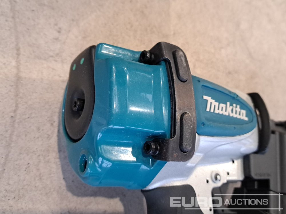 Будівельне обладнання Unused Makita AN454 Prenumatic Nailer (Body Only): фото 18 Будівельне обладнання Unused Makita AN454 Prenumatic Nailer (Body Only): фото 18