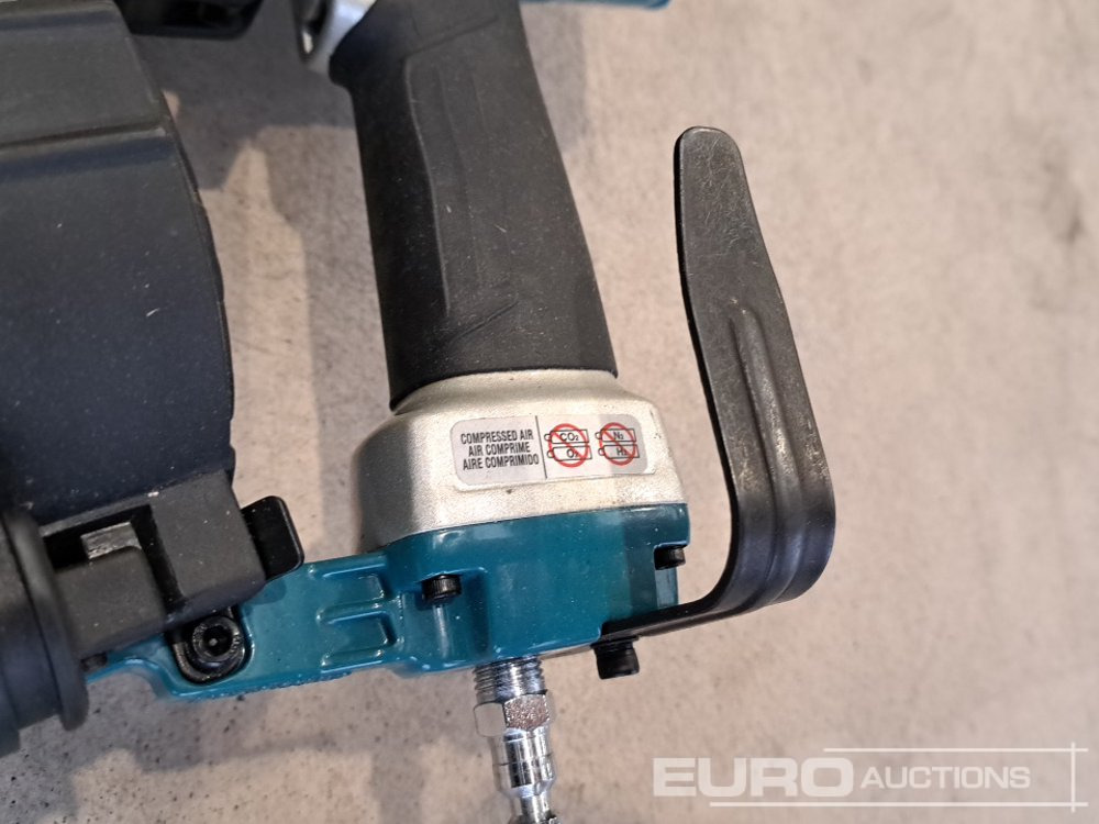 Будівельне обладнання Unused Makita AN454 Prenumatic Nailer (Body Only): фото 10 Будівельне обладнання Unused Makita AN454 Prenumatic Nailer (Body Only): фото 10