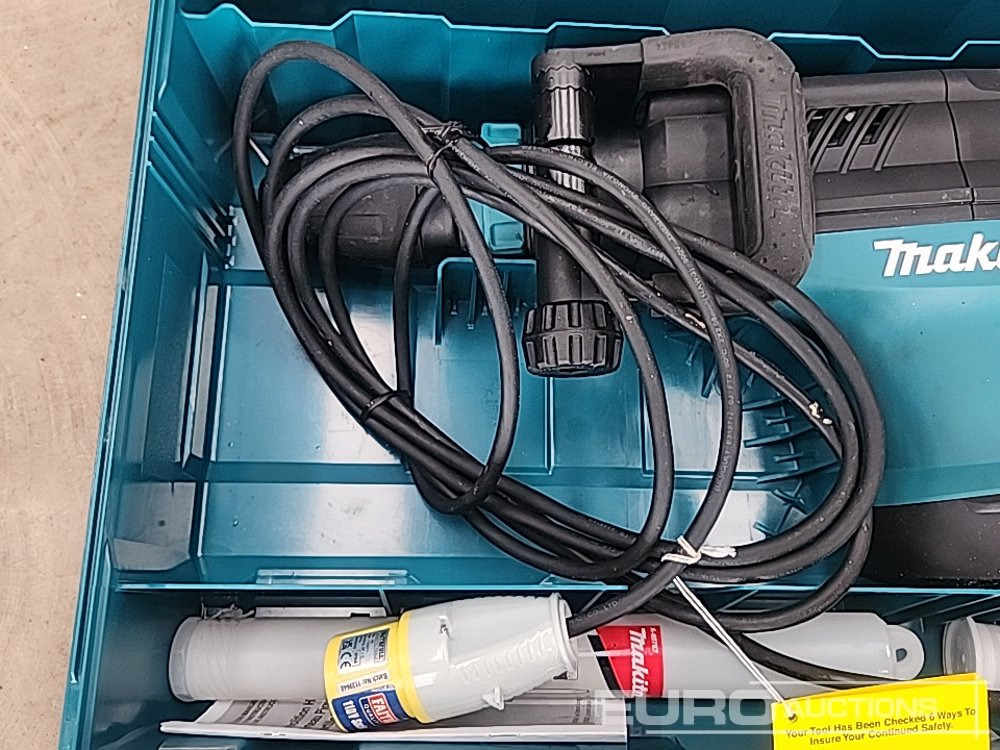 Будівельне обладнання Unused Makita HM1203C Demolition Hammer 110V: фото 9