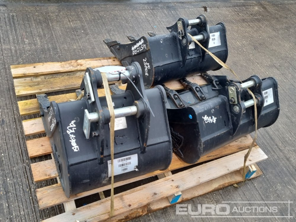 Unused Rhinox 24", 24", 18" Digging Bucket 25-35mm Pin to suit Mini Excavator - Ківш: фото 3 Unused Rhinox 24", 24", 18" Digging Bucket 25-35mm Pin to suit Mini Excavator - Ківш: фото 3