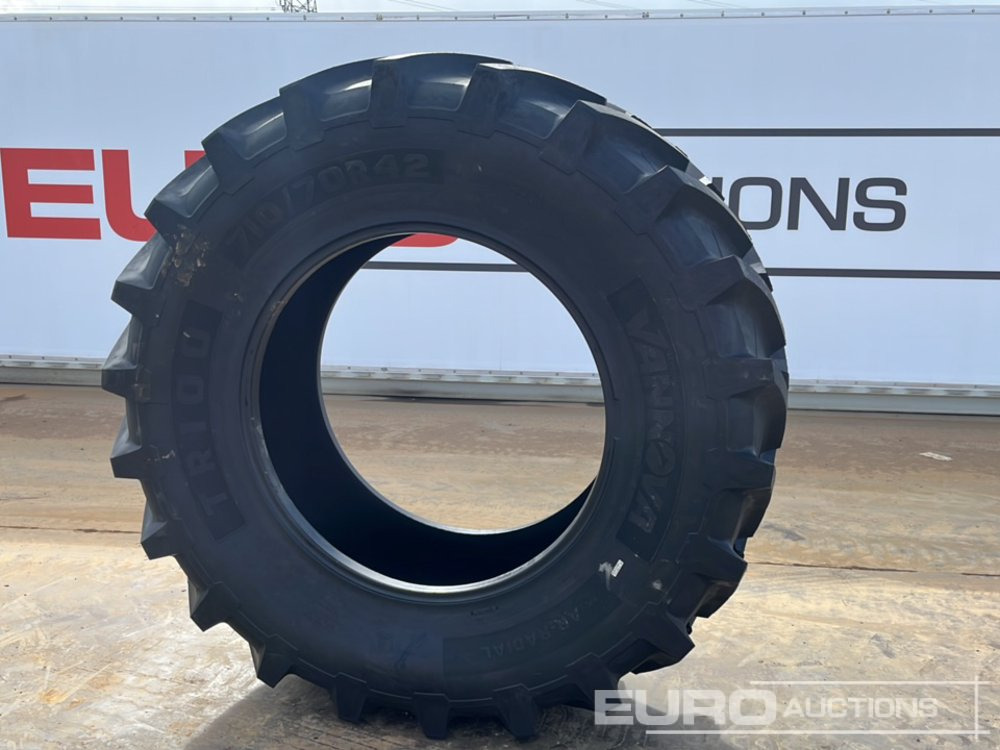 Unused Vannova 710/70R42-173 R1W Tyre (2 of) - Шина: фото 1 Unused Vannova 710/70R42-173 R1W Tyre (2 of) - Шина: фото 1