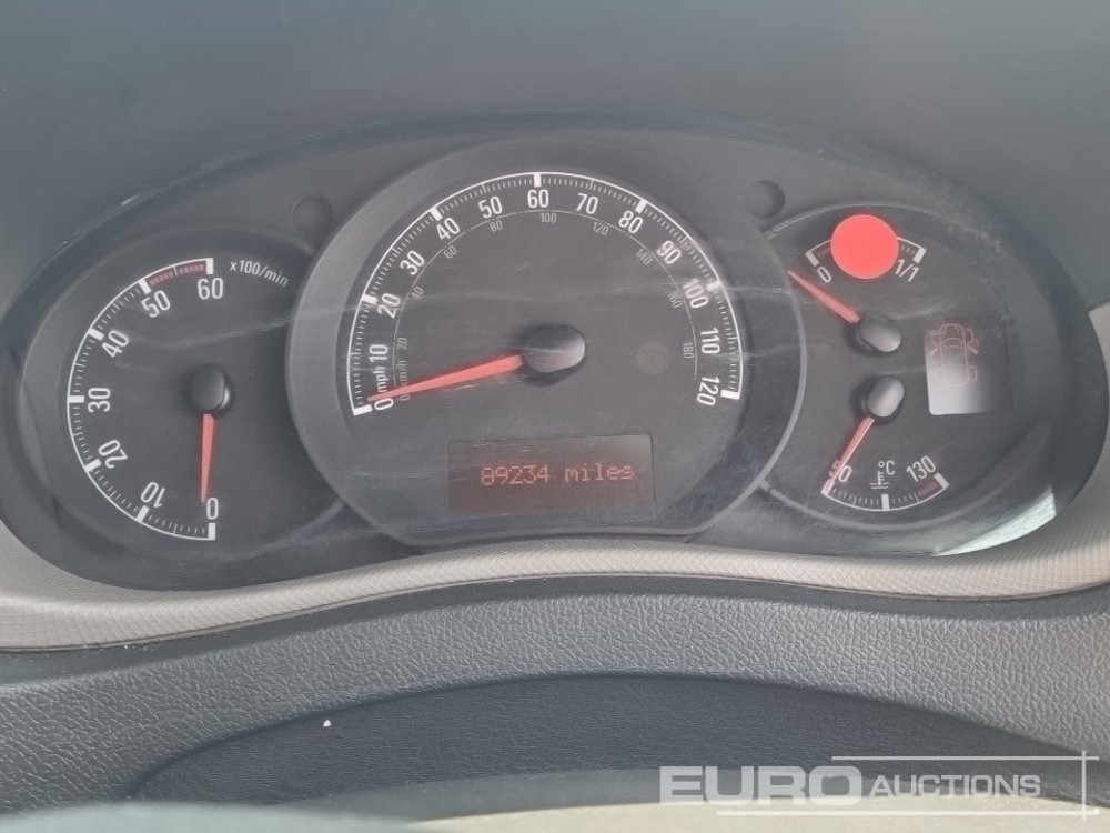 Фургон з закритим кузовом Vauxhall Movano: фото 37