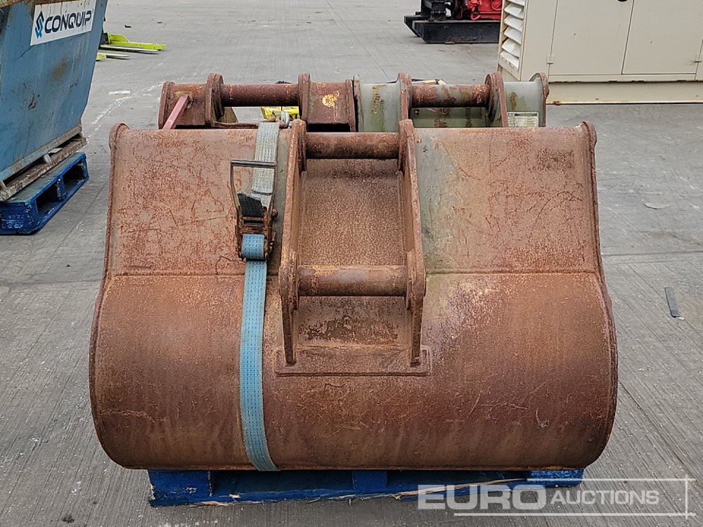Volvo 48", 24", 24" Scoop Bucket 65mm Pin to suit 13 Ton Excavator - Ківш: фото 4 Volvo 48", 24", 24" Scoop Bucket 65mm Pin to suit 13 Ton Excavator - Ківш: фото 4