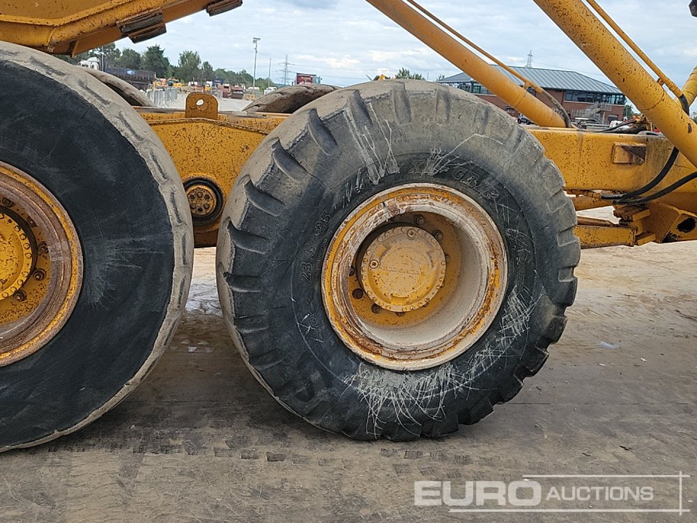 Шарнірний самоскид Volvo A25C: фото 16