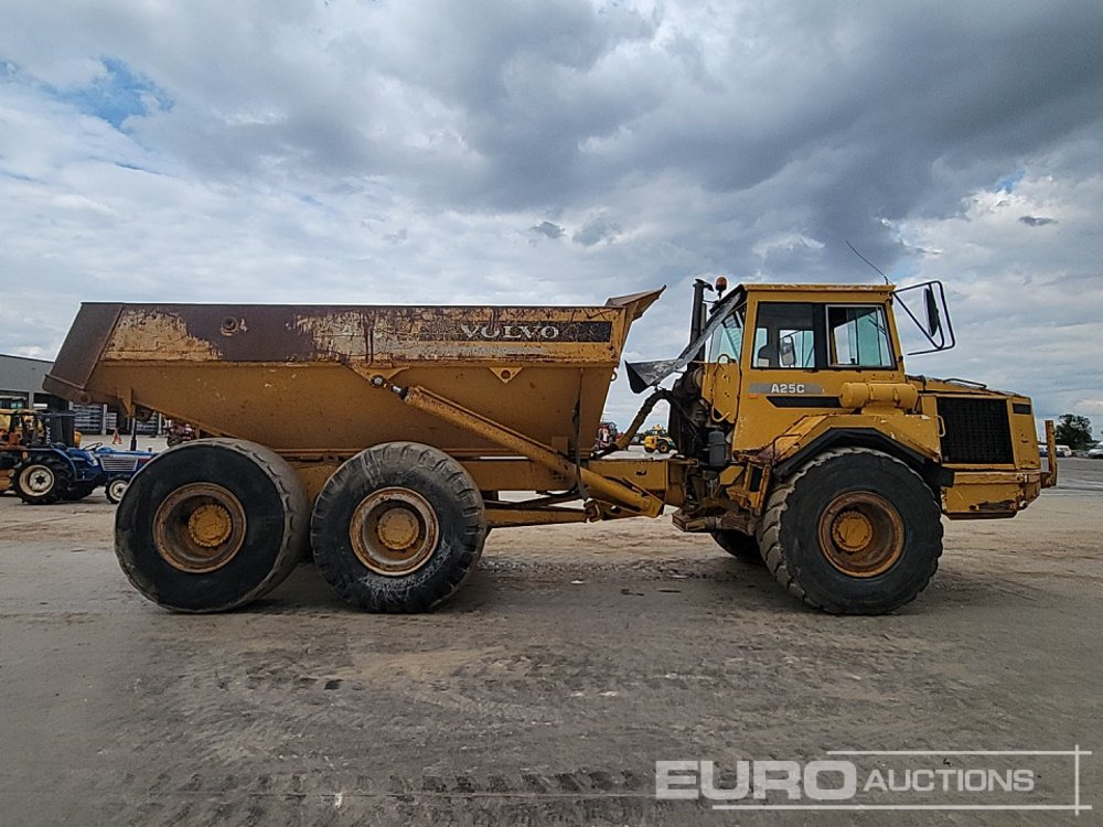Шарнірний самоскид Volvo A25C: фото 6