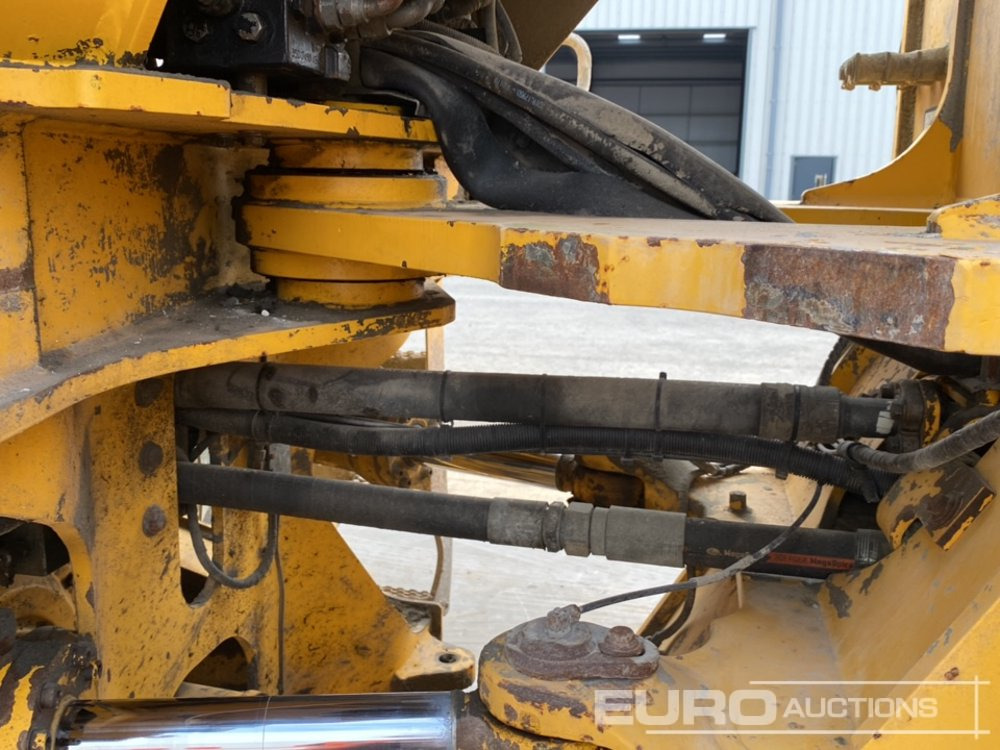 Колісний навантажувач Volvo L220F: фото 33