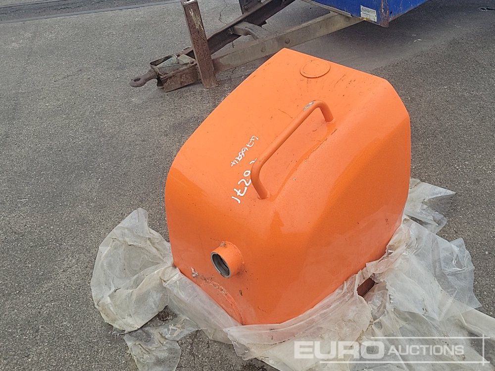 Fuel Tank to suit Excavator - Запчастини: фото 5 Fuel Tank to suit Excavator - Запчастини: фото 5