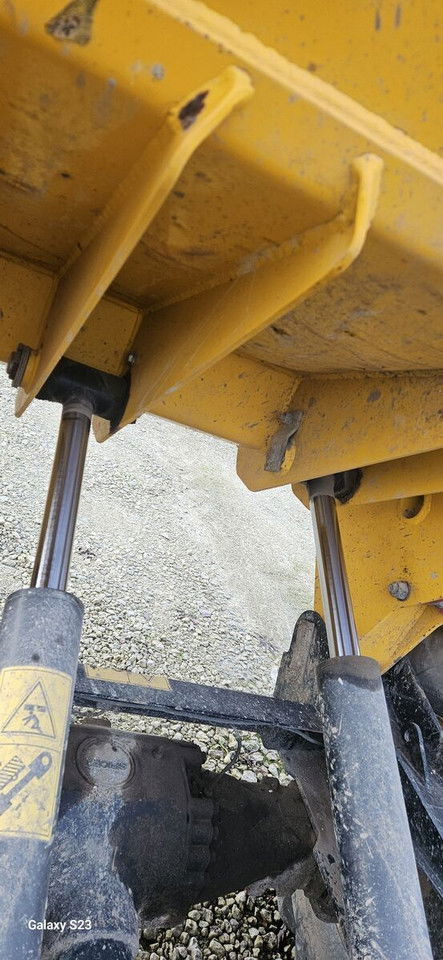 JCB 6T - Міні-самоскид: фото 2 JCB 6T - Міні-самоскид: фото 2