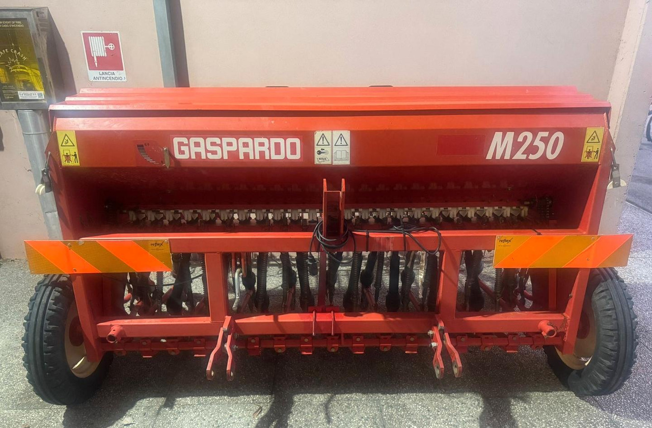 Seminatrice usata Gaspardo M250 - Сівалка: фото 1 Seminatrice usata Gaspardo M250 - Сівалка: фото 1