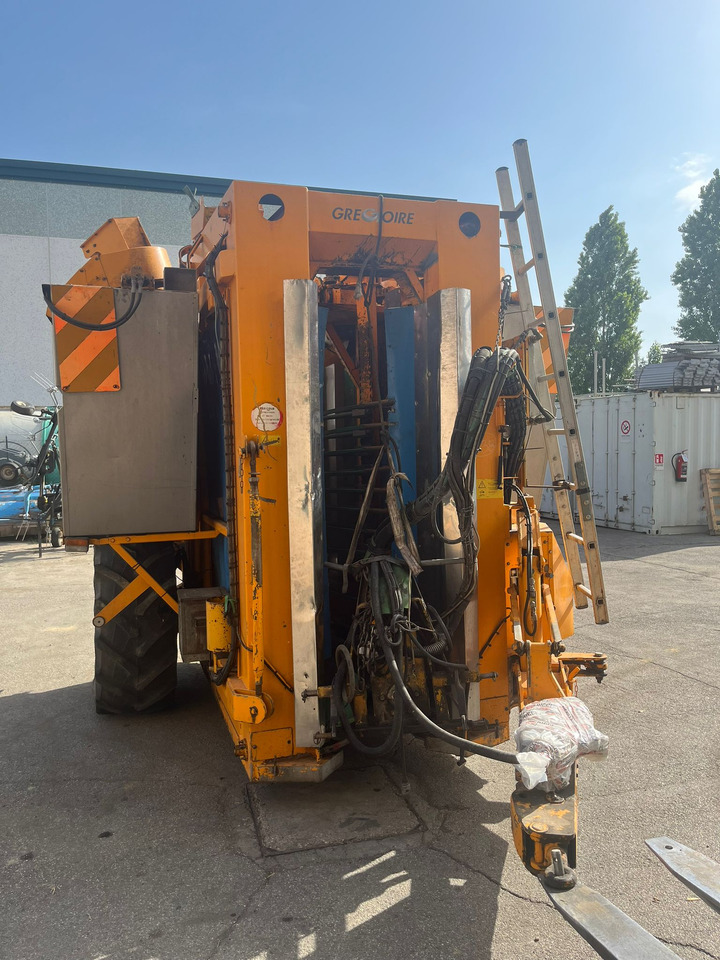 Vendemmiatrice usata Grégoire G60I - Збиральна машина для винограду: фото 4 Vendemmiatrice usata Grégoire G60I - Збиральна машина для винограду: фото 4