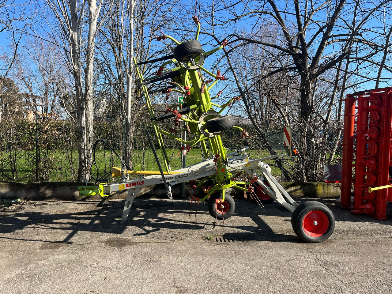 Voltafieno Claas Volto 900T - Сіноворушилка: фото 5 Voltafieno Claas Volto 900T - Сіноворушилка: фото 5
