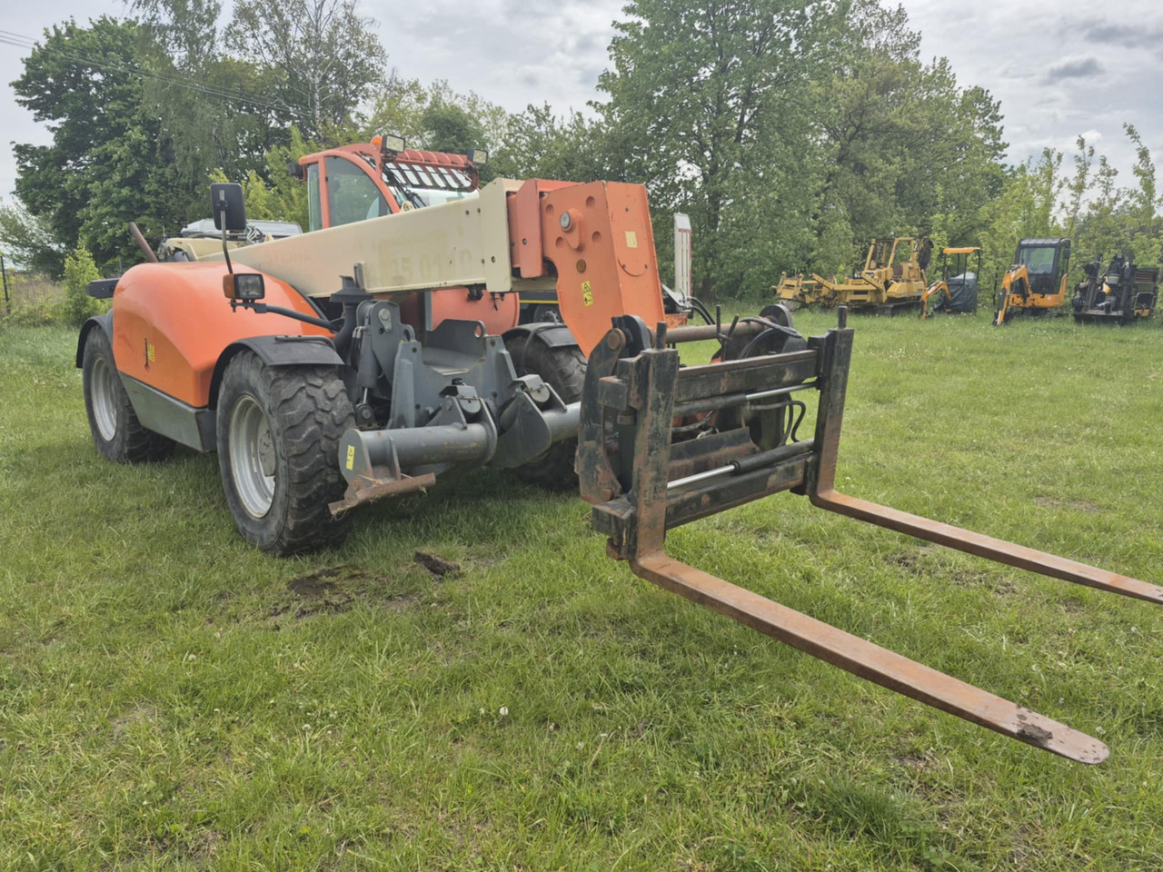 JLG 4013 - Телескопічний фронтальний навантажувач: фото 5 JLG 4013 - Телескопічний фронтальний навантажувач: фото 5