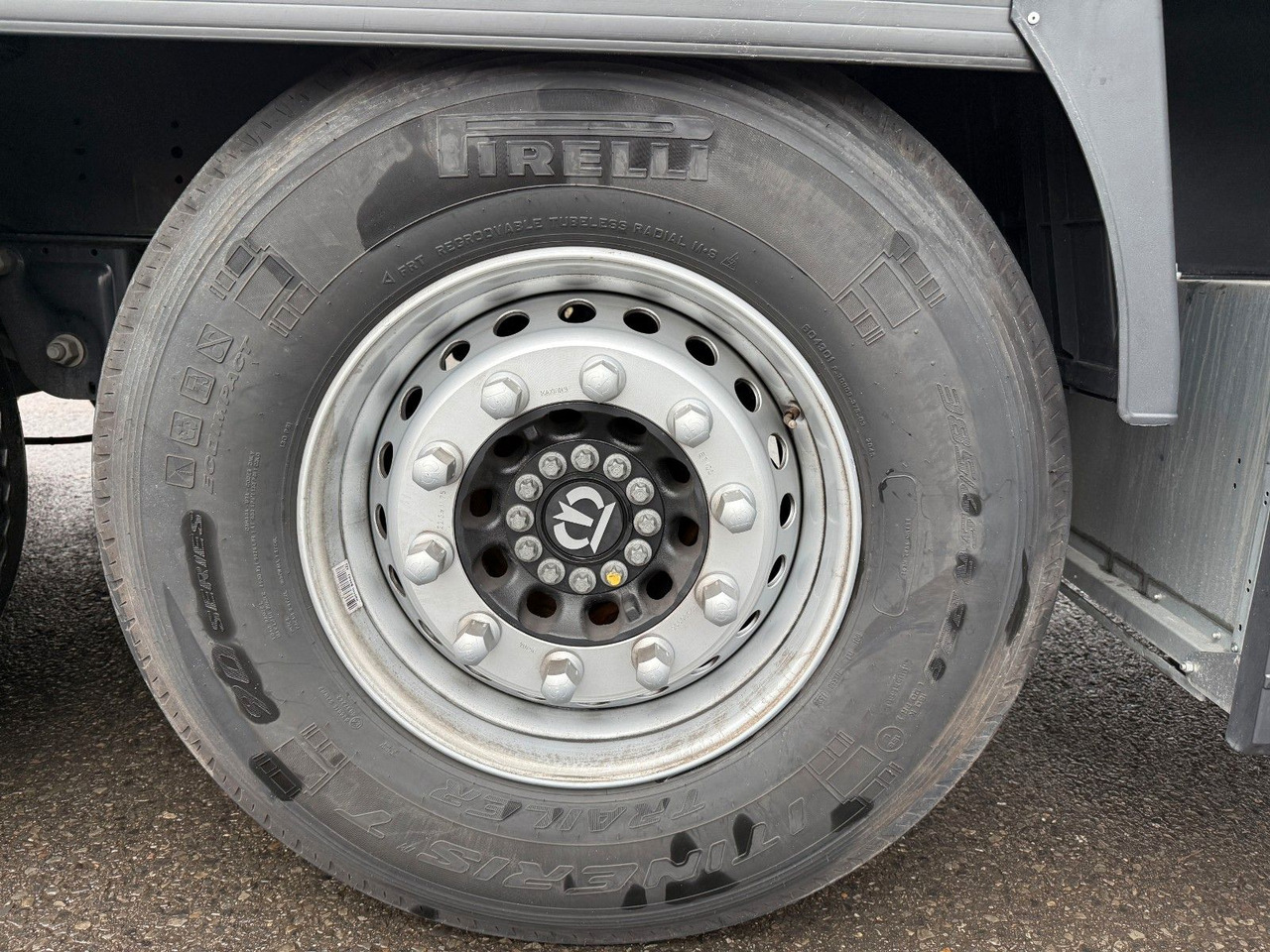 Закритий кузов напівпричіп Krone SD/KOFFER/LIFTACHSE: фото 16 Закритий кузов напівпричіп Krone SD/KOFFER/LIFTACHSE: фото 16