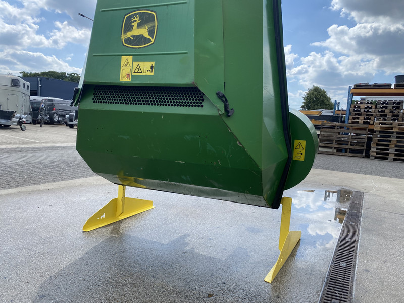 John Deere MCS 580 H, Hoogkieper, Opvangbak + afzuiging - Косарка: фото 4 John Deere MCS 580 H, Hoogkieper, Opvangbak + afzuiging - Косарка: фото 4