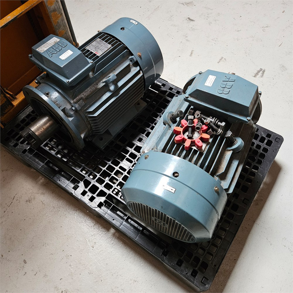 ABB M2QA180L4A (B35) - Верстат: фото 4 ABB M2QA180L4A (B35) - Верстат: фото 4