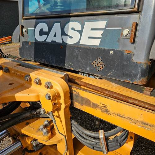 Екскаватор-навантажувач Case 695 ST: фото 50 Екскаватор-навантажувач Case 695 ST: фото 50